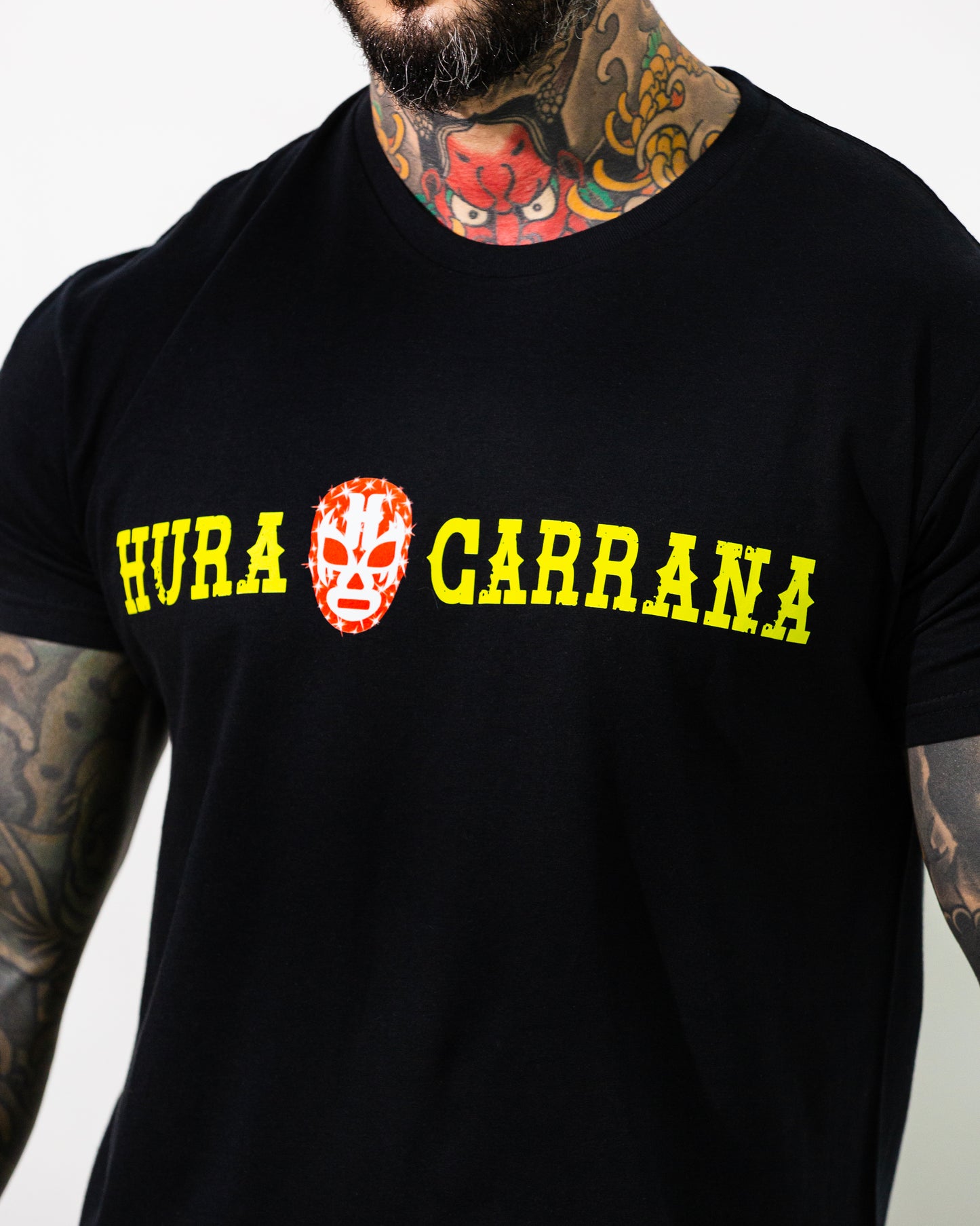 T SHIRT NEGRA HURACARRANA CON MÁSCARA