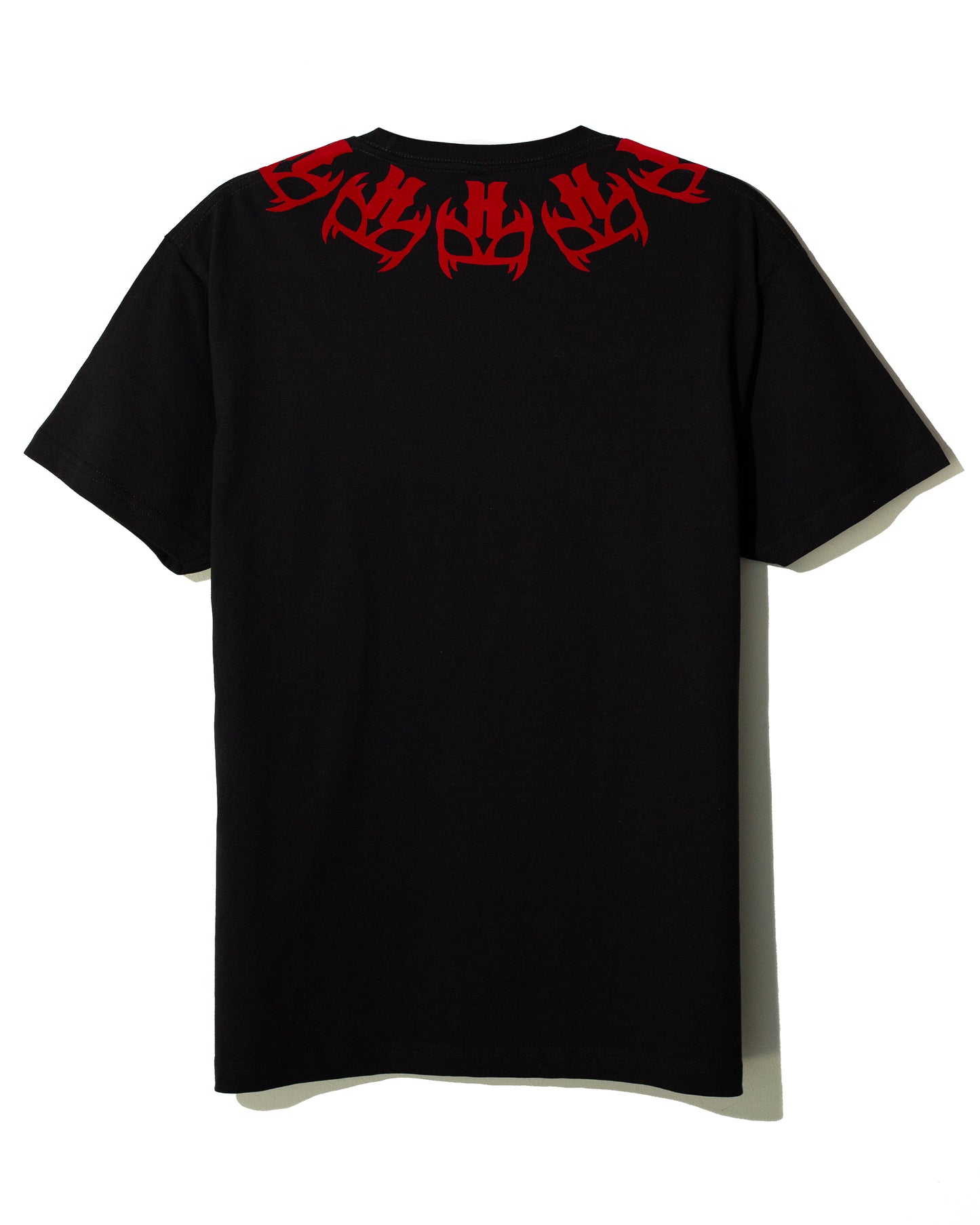 T shirt negra Máscaras rojas