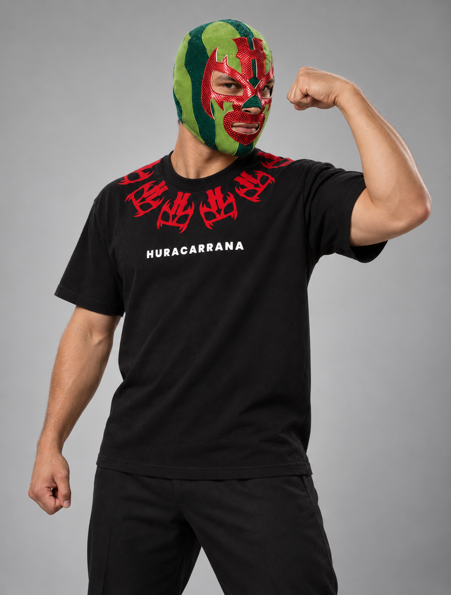 T shirt negra Máscaras rojas